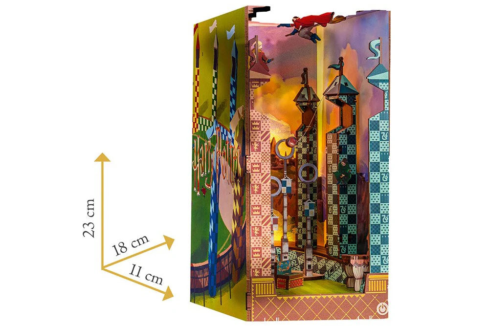 Revell Book Nook - Harry Potter Quidditch Field