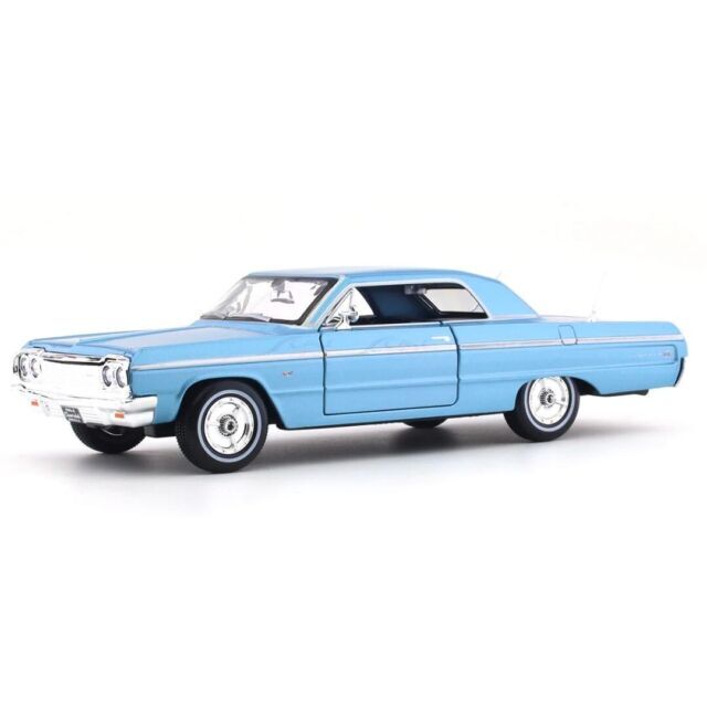 Maisto 1/26 Special Edition 1964 Chevrolet Impala 2 Door