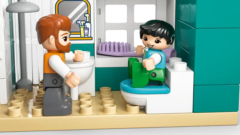 Lego 10470 Duplo 3 in 1 Modern Family House with Figures