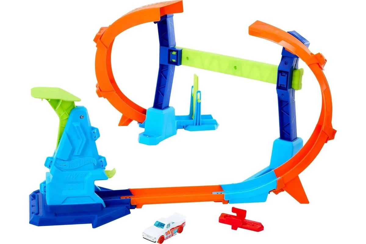 Hot Wheels Action Corkscrew Jump Champion JFH36