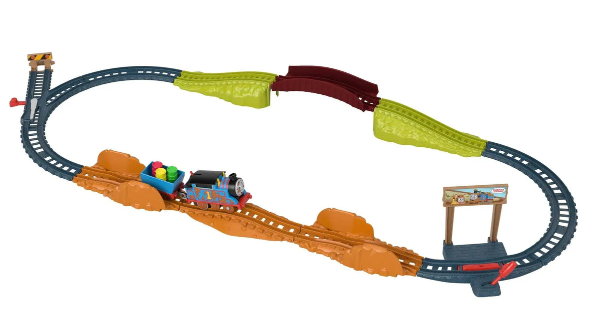 Thomas &amp; Friends Motorized Muddy Adventure Set (req 2 x AAA batteries)