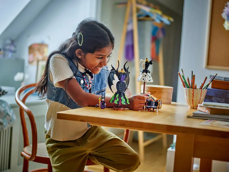 Lego 43262 Maleficent&#39;s and Cruella De Vil&#39;s Dresses