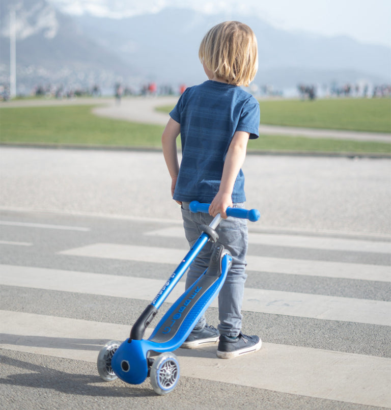 Globber Primo Foldable Lights 3 Wheel Scooter NAVY / DARK NAVY BLUE