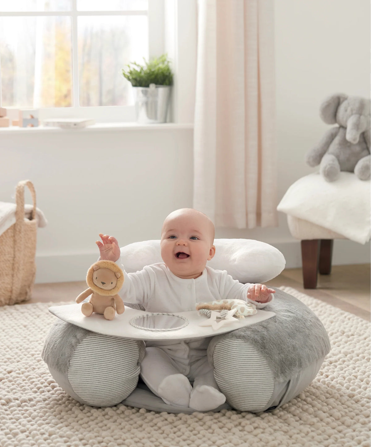 Mamas &amp; Papas Welcome To The World Sit &amp; Play - Grey Safari