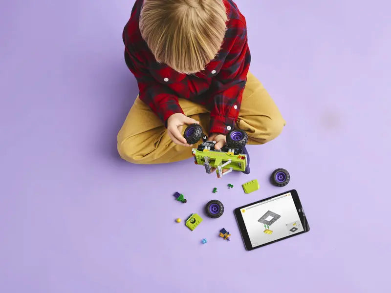 Lego 76312 The Hulk Truck VS Thanos