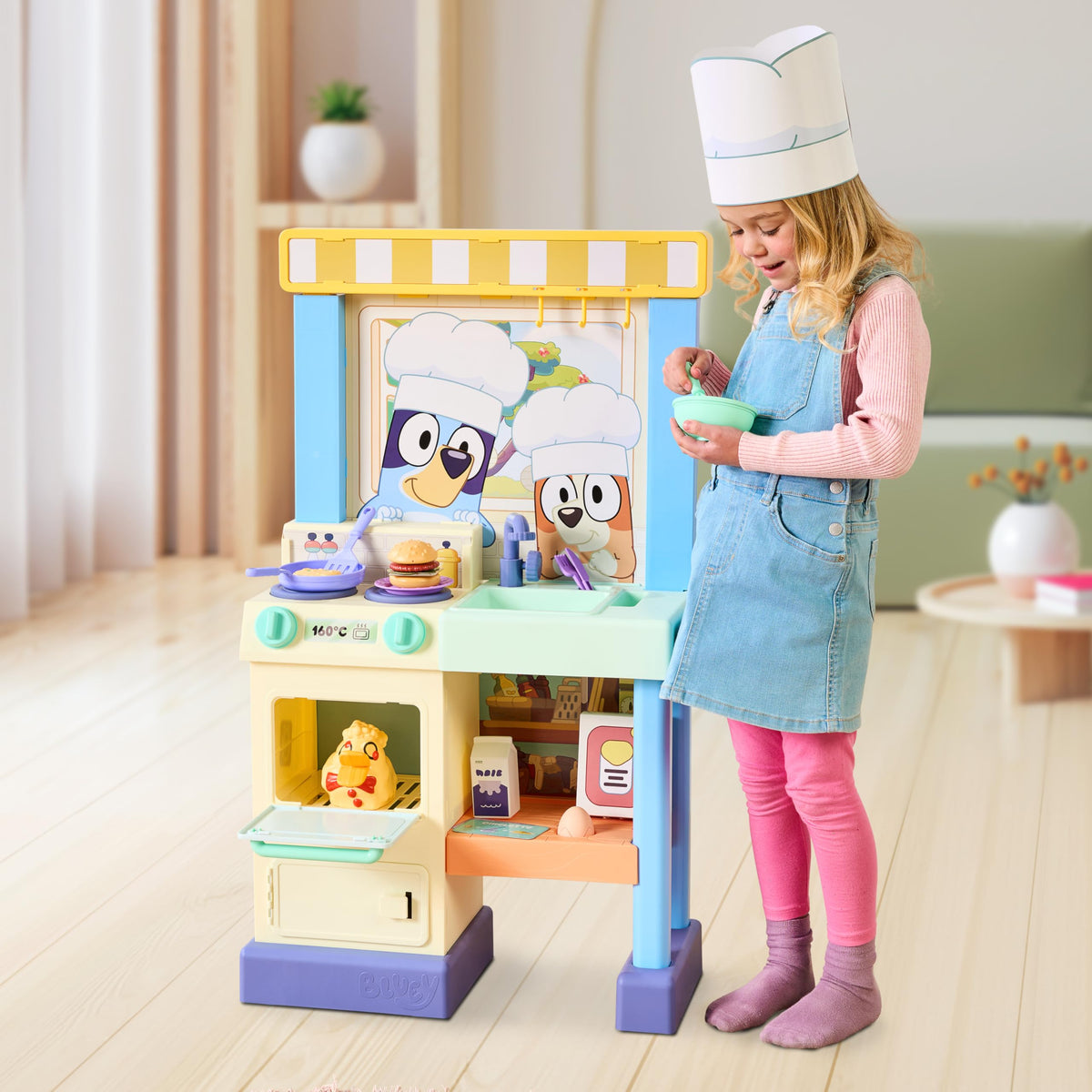 Bluey Deluxe Cook with Chef Bluey Kitchen Playset Req 3 AAA Batteries
