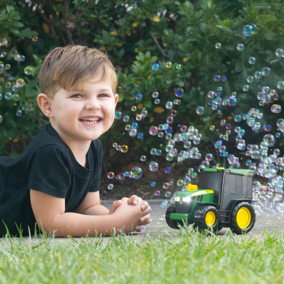 John Deere Bubble N Go Tractor req 4 x AA batteries