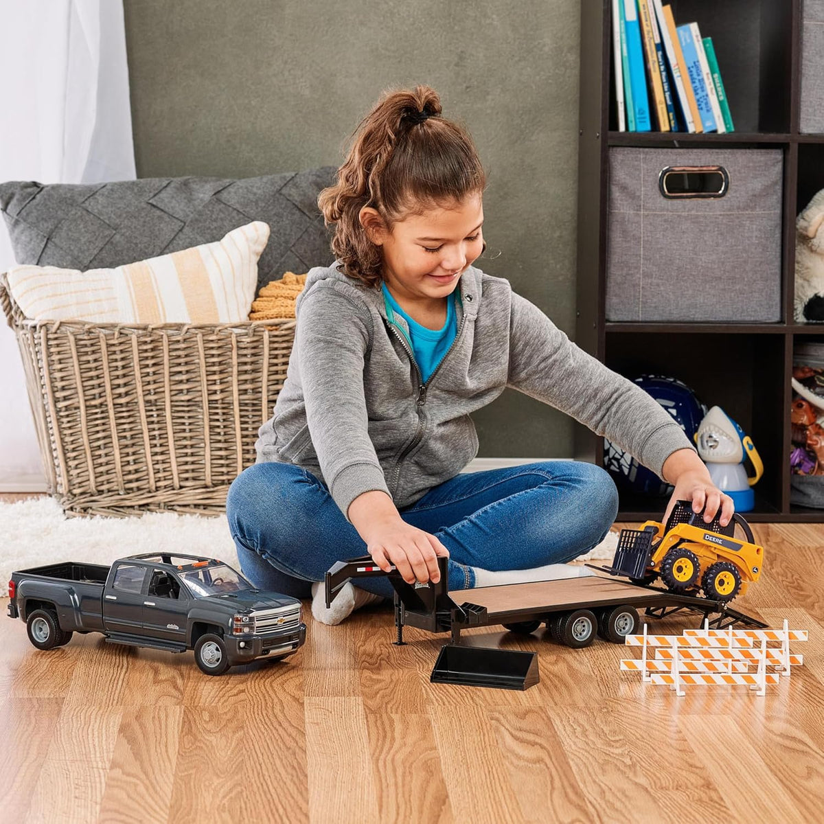 John Deere Construction Set with Accessories Skid Steer, Trailer and Chevrolet Truck