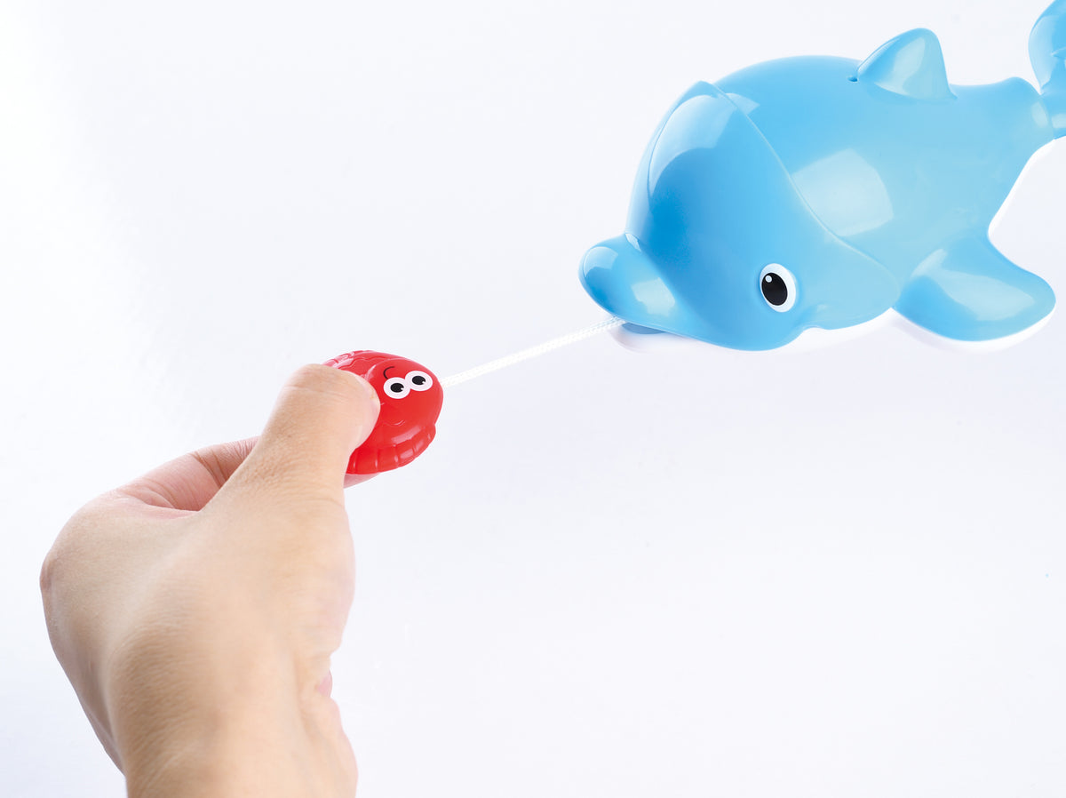 PLAYGO TOYS ENT. LTD. Swim And Catch Dolphin