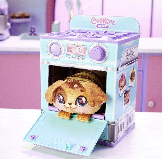 Cookeez Makery Oven Play Set Baked Treatz Bread batteries included