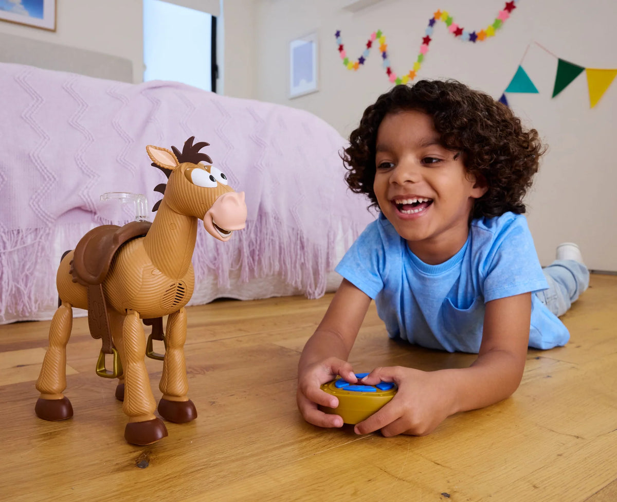 Toy Story 5 R/C Giddy-Up Bullseye Req 4 AA + 2 AAA Batteries
