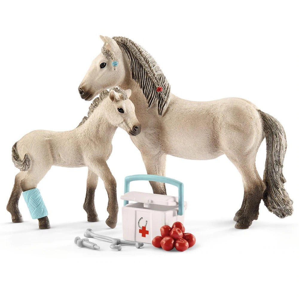 SC42430 Schleich Hannahs First Aid Kit
