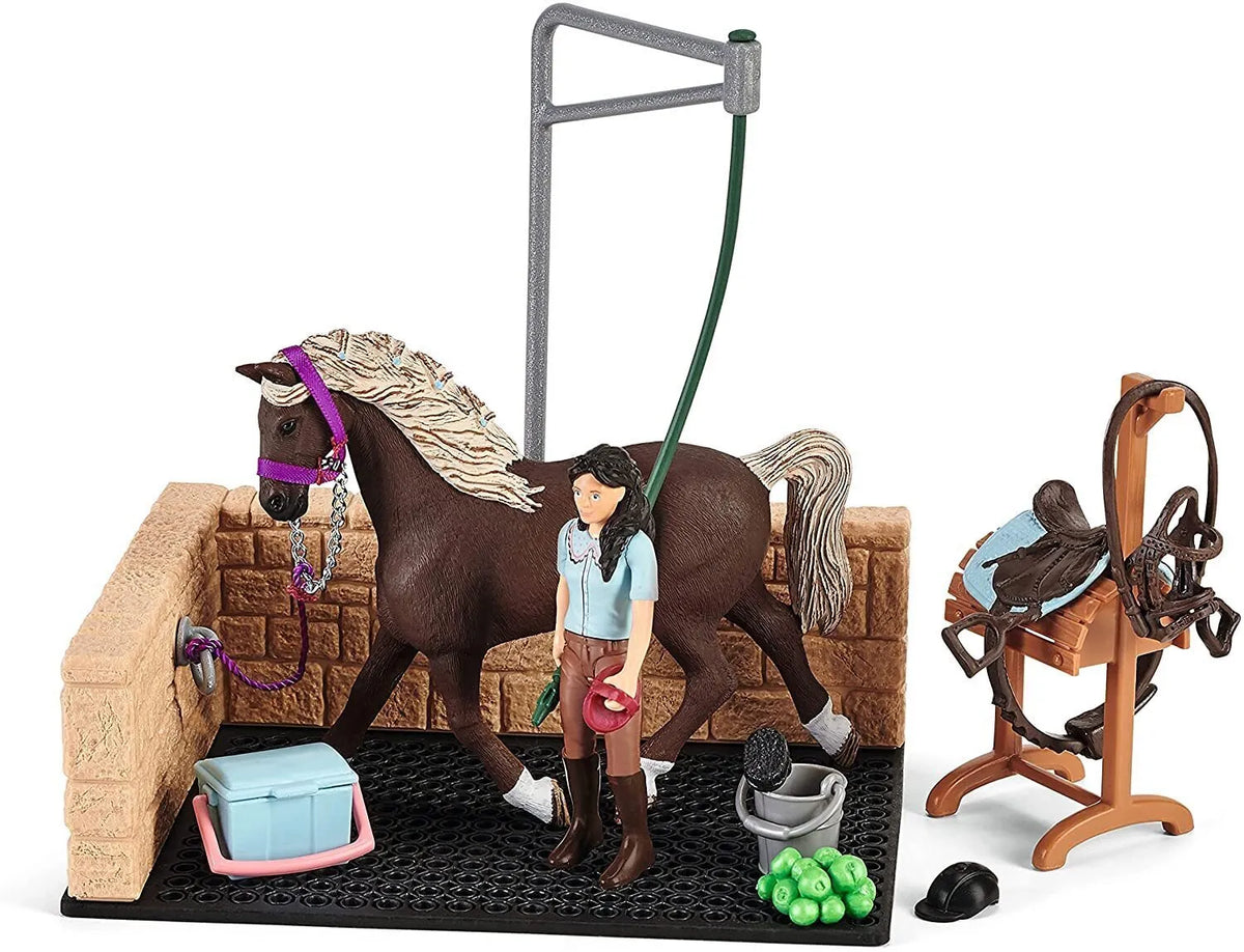 SC42438 Schleich Washing Area with Emily &amp; Luna