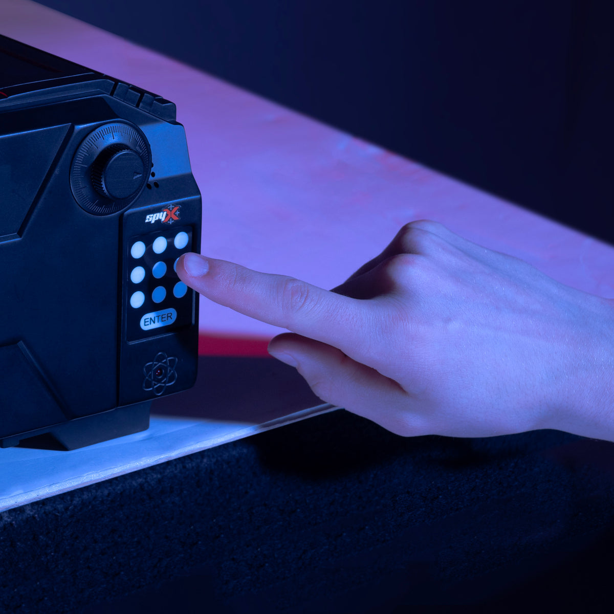 SpyX Alarm Safe req 3 x AAA batteries