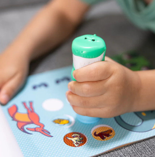 M&amp;D 32012 Sticker WOW! Activity Pad Set - Dinosaur