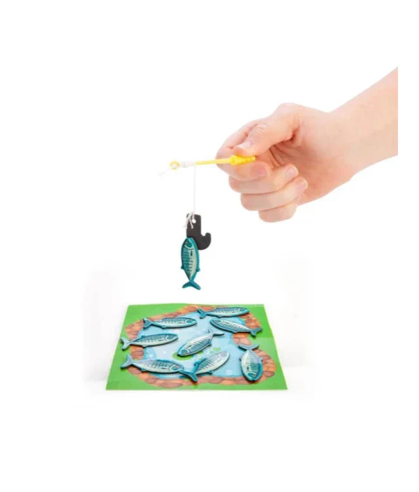 World&#39;s Smallest Fishing Game in Tin