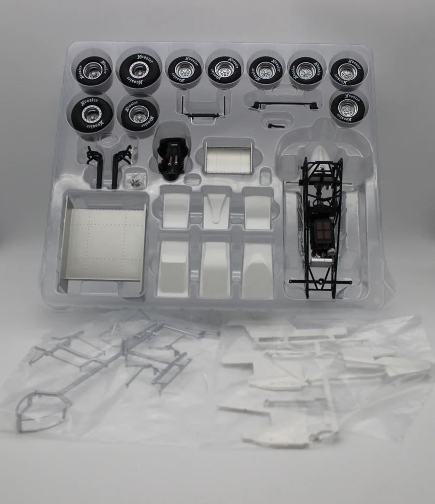 1/18 Winged Sprint Car Model Kit White metal frame and plastic accessories