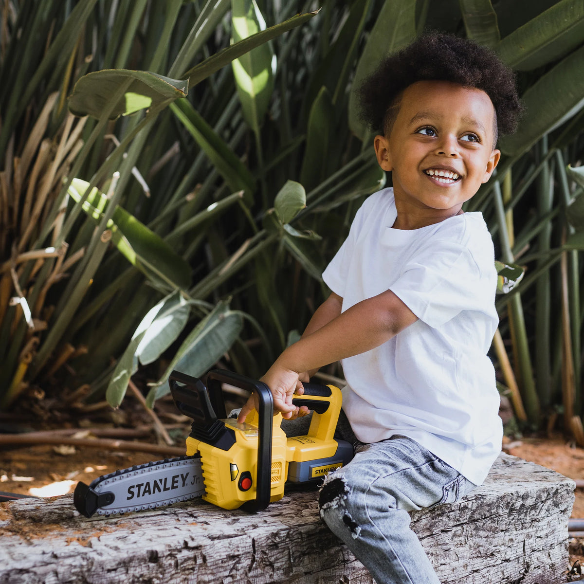 Stanley Jr Deluxe Chainsaw 3 x AA demo batteries included