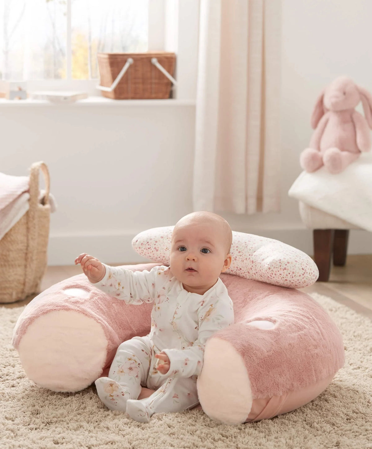 Mamas &amp; Papas Welcome To The World Sit &amp; Play - Pink Bunny