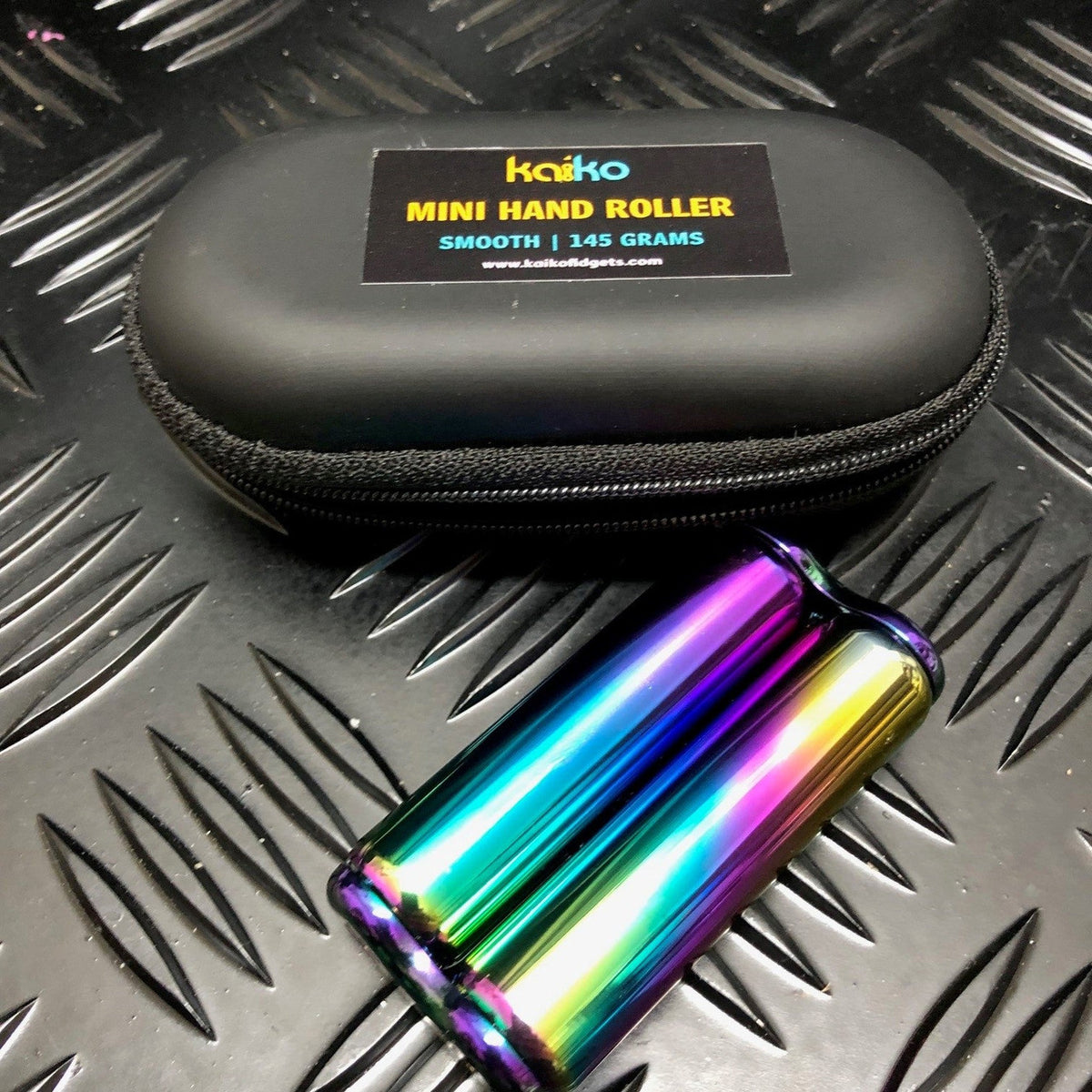 KAIKO Mini Hand Roller SMOOTH Oil Slick in Black Carry Case (145 grams)